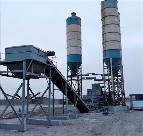 600噸穩(wěn)定土攪拌設備的運行原理